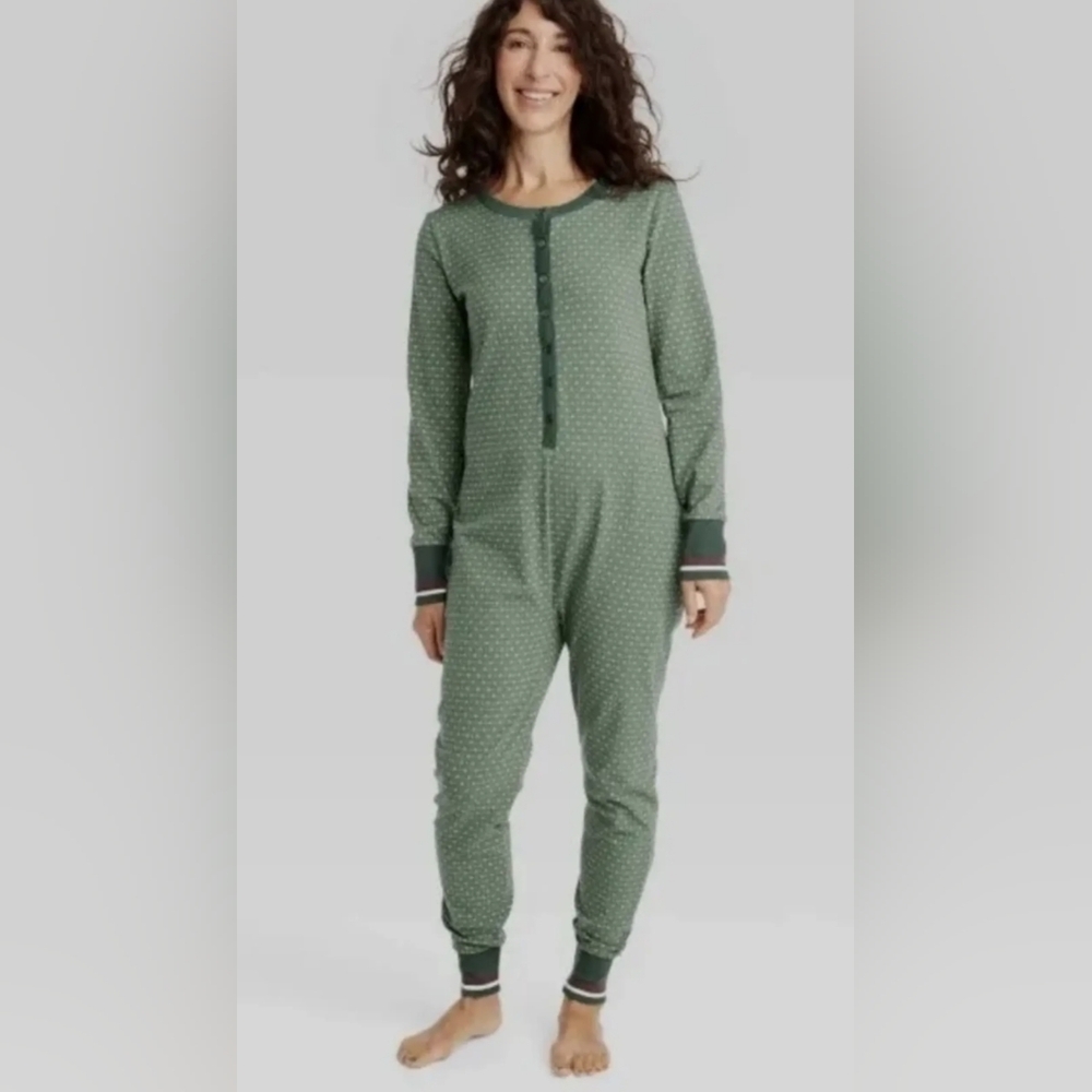 🎄Hearth & Hand with Magnolia Green Union Suit, Christmas PJs, Size M